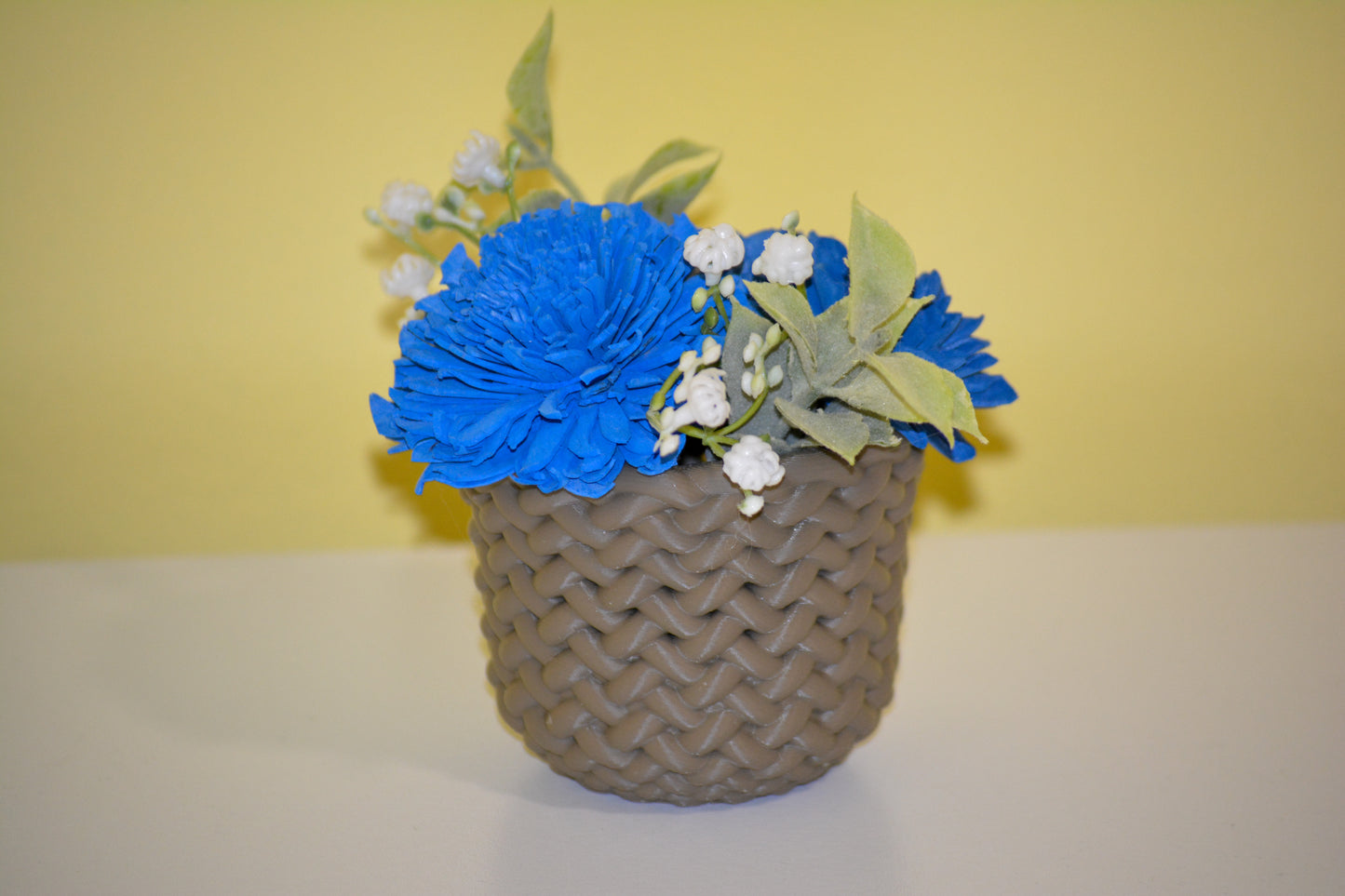 Brown Basket Vase 2