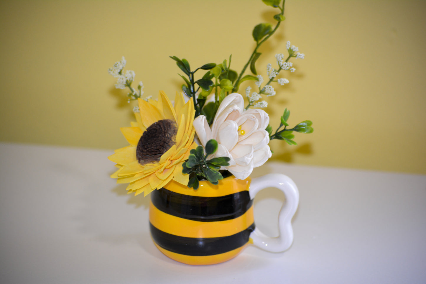 Mini Bee Mug 1