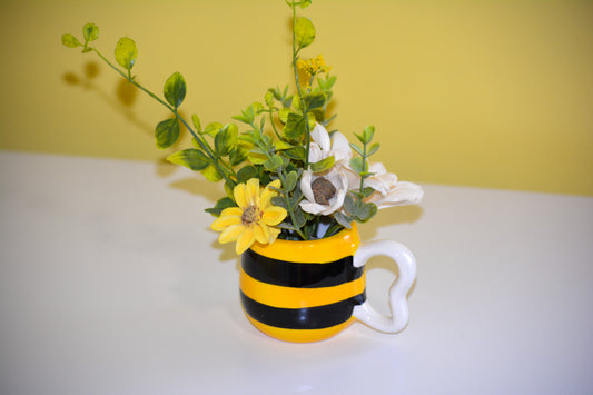 Mini Bee Mug 3